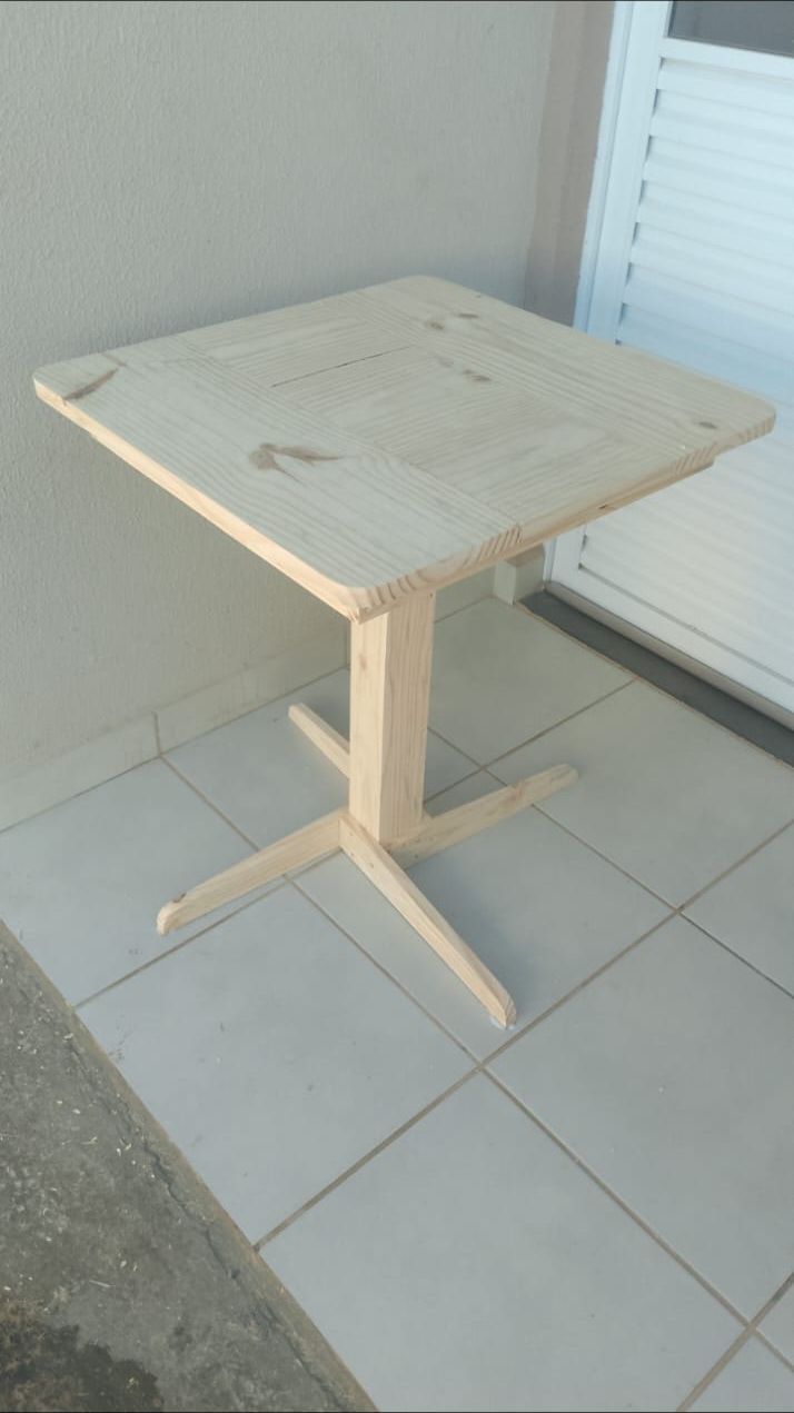 Mesa auxiliar